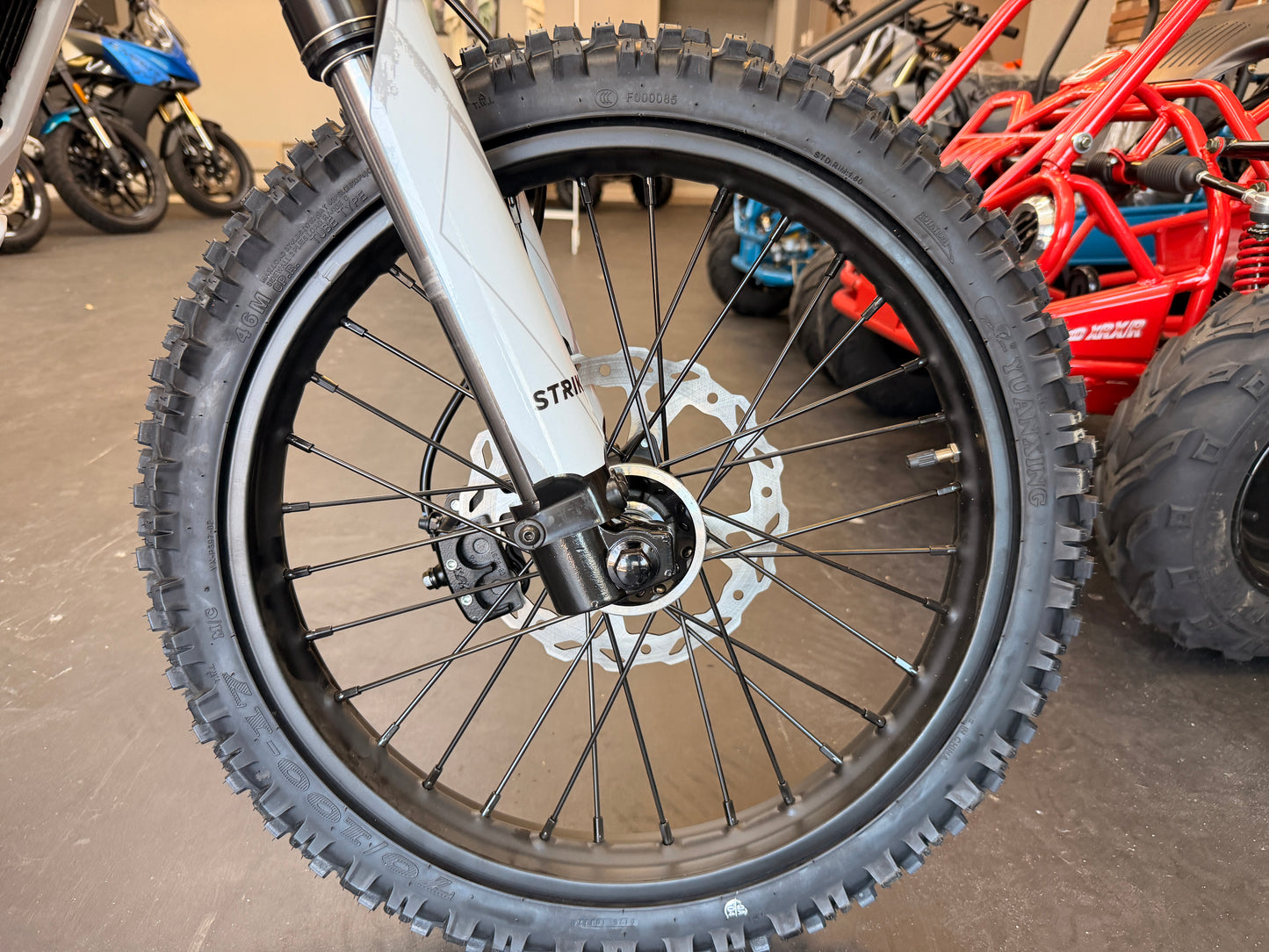 Strike Shadow 60 Volt White